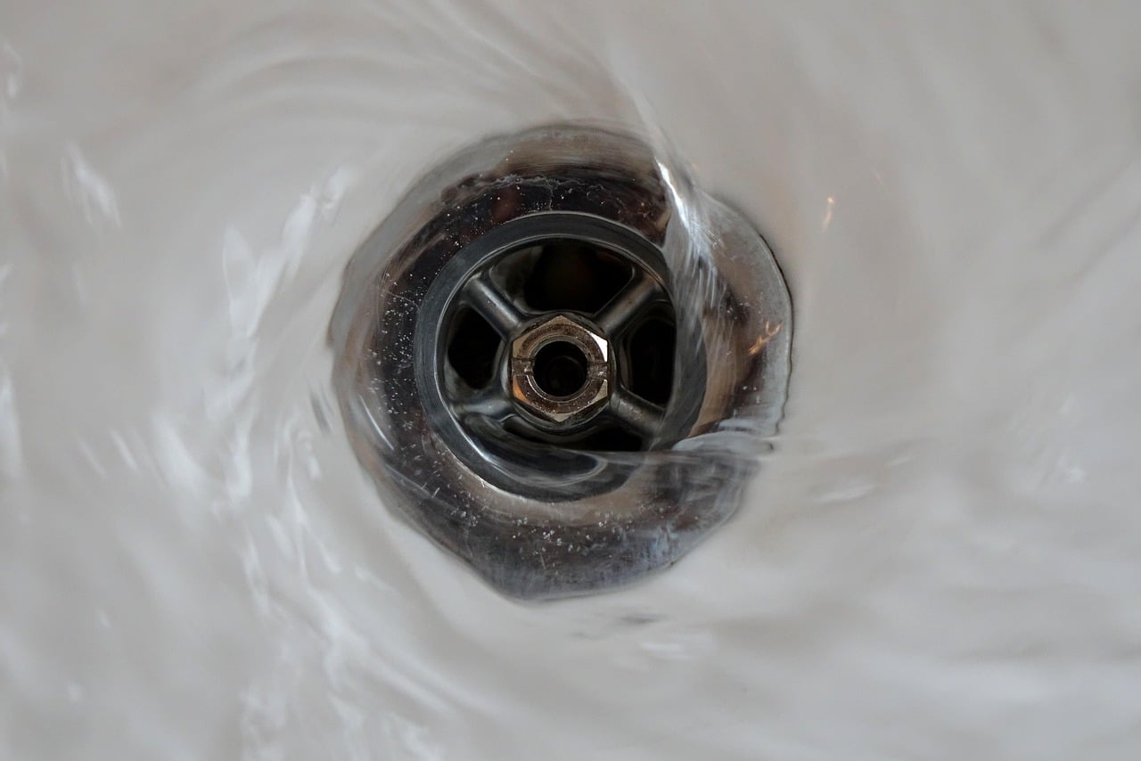 How Clogged Drains Can Damage Your Plumbing System - Pacific Rooter